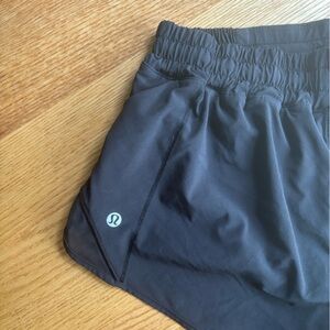 Lululemon Hotty hot shorts, size women’s 6, black.